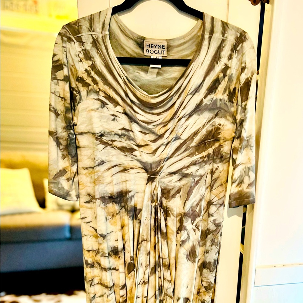 Heyne Bogut dress